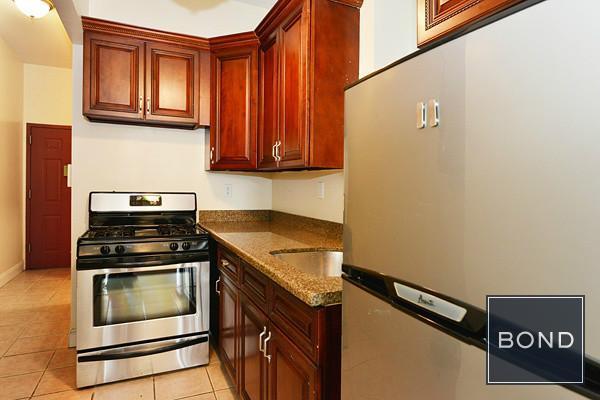 Foto principal - 2490 Frederick Douglass Blvd