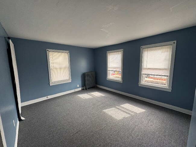 Foto del edificio - 106 E Pine St