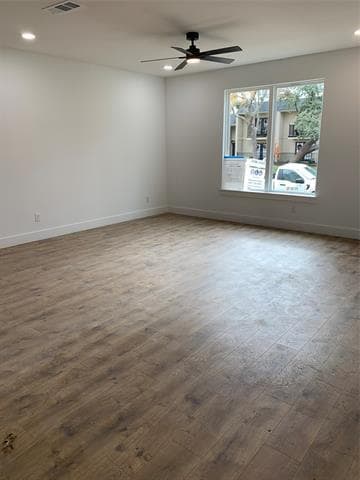 Building Photo - 9471 Timberleaf Dr