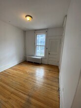 Building Photo - 318 Cooper St