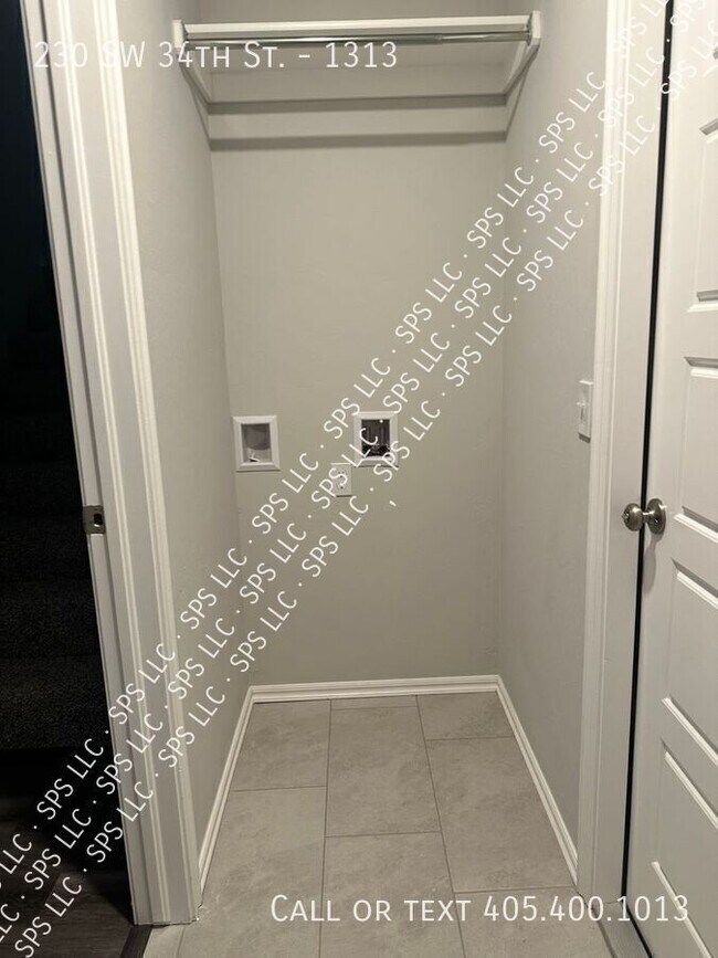 Foto del edificio - 230 SW 34th St