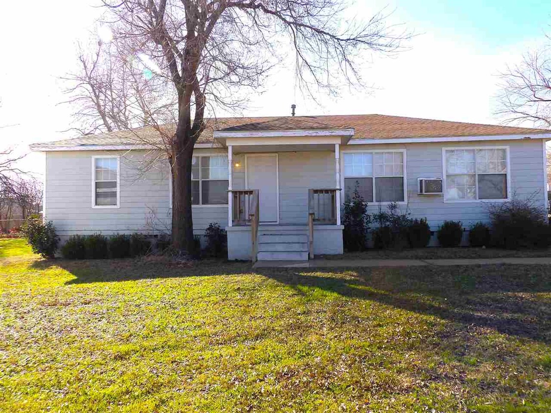 Primary Photo - 2827 Mobley