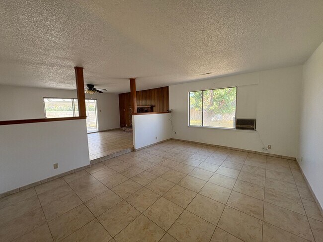 Building Photo - 202 Terrace Dr