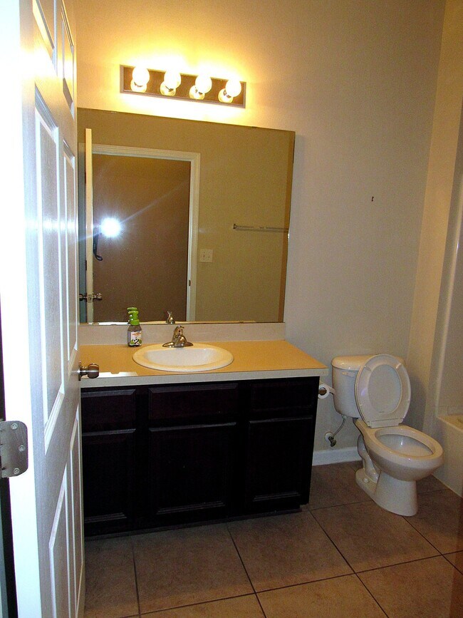 Foto del edificio - 13780 Herons Landing Way