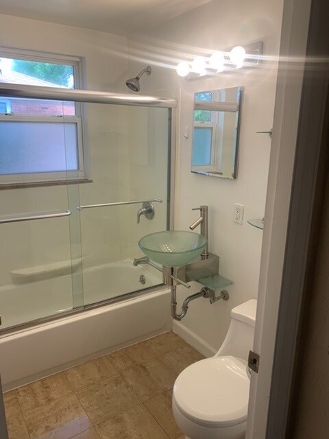 Foto del edificio - 4385 Coleridge St
