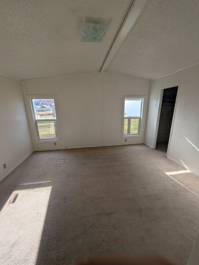 Foto del edificio - 3 Bedroom 2 Bath House