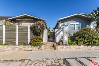 Building Photo - 336 Rennie Ave