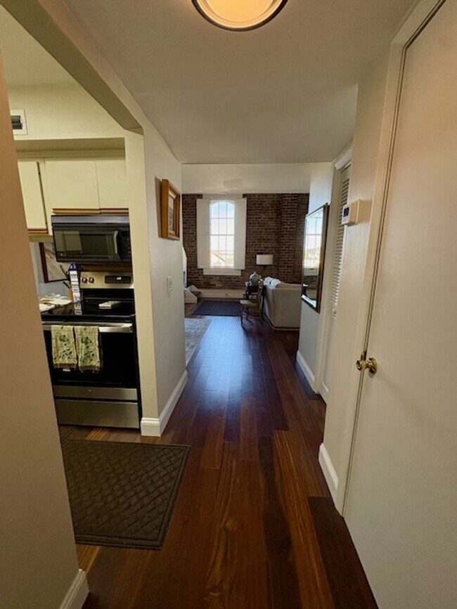 Foto del edificio - Historic Downtown Fully Furnished 2 Bedroom Condo