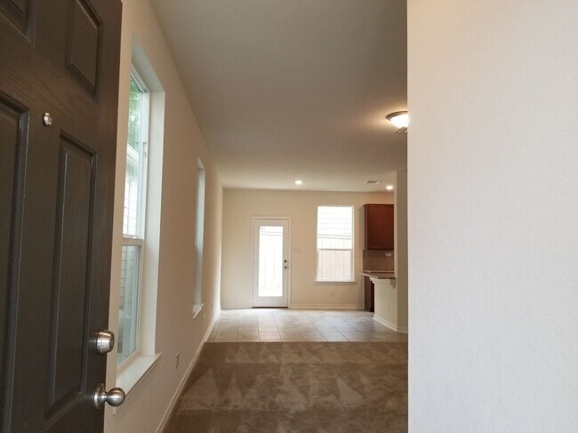 Foto del edificio - 5911 Eckhert Rd