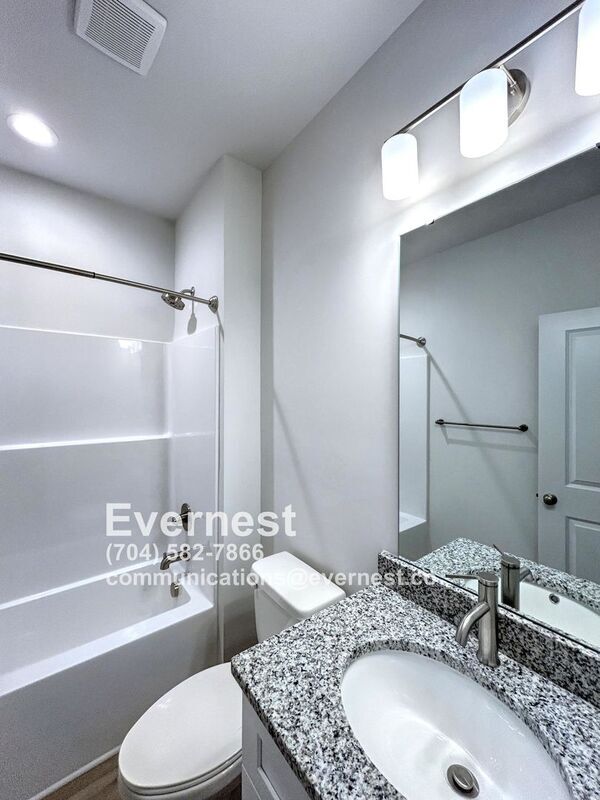 Foto del edificio - 737 N McFarland St