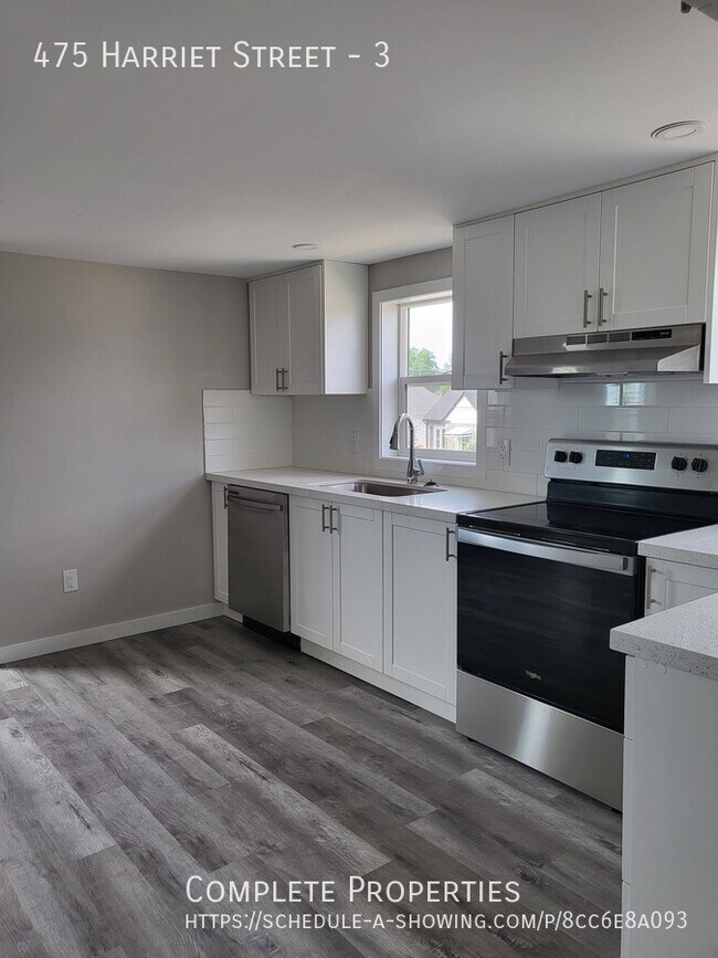 Photo du bâtiment - Modern 2 bedroom with laundry
