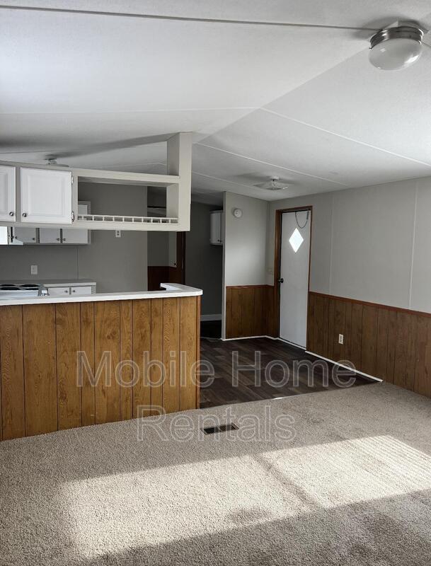 Building Photo - 2035 Athena Rd