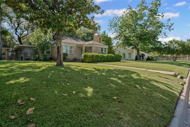 Primary Photo - 631 Eastwood Ave