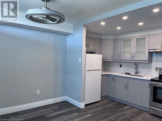 Building Photo - 15 Nicklaus Dr