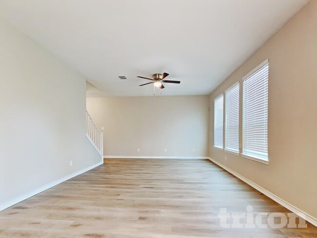 Foto del edificio - 601 Lost Pond