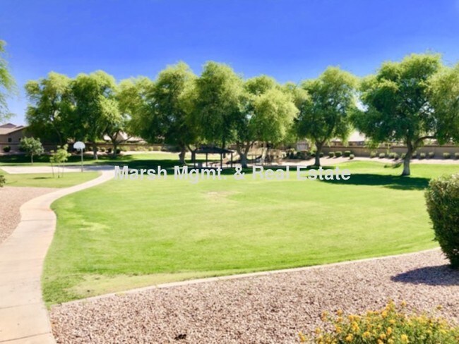 Building Photo - Very nice 3 bedroom home in Gilbert!