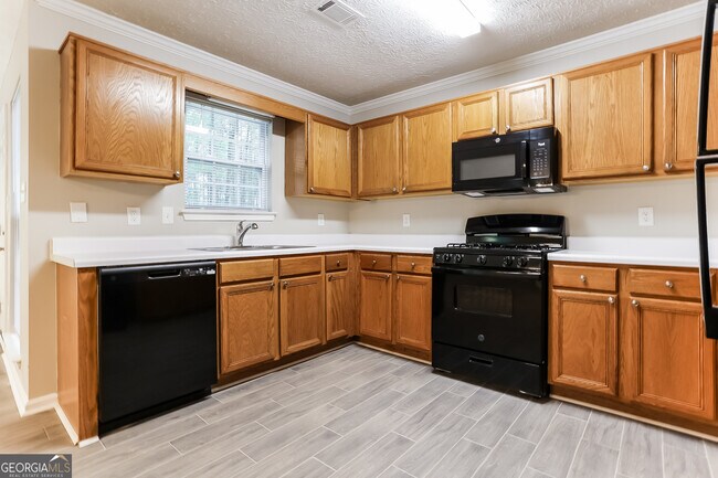 Building Photo - 65 Shelby Bluff