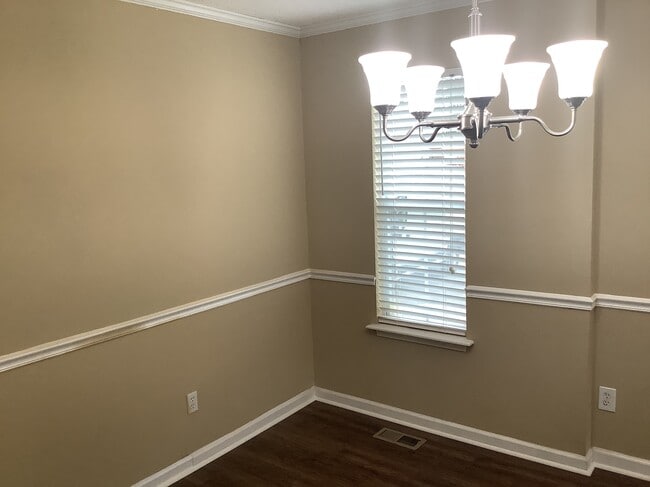 Foto del edificio - 116 Windy Meadow Way