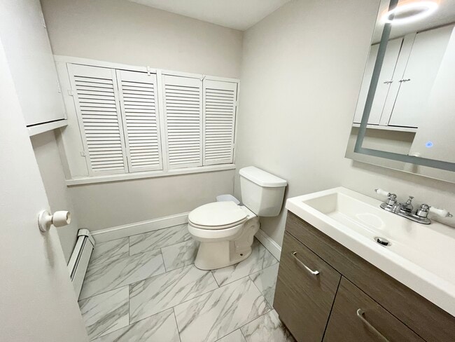 Building Photo - 130 P St