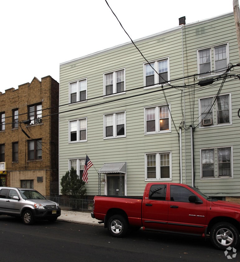 Building Photo - 233 Liberty Ave