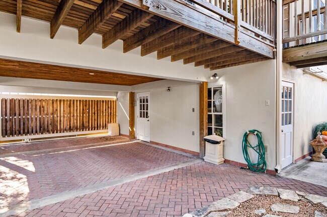 Foto del edificio - 134 W Summit Ave.