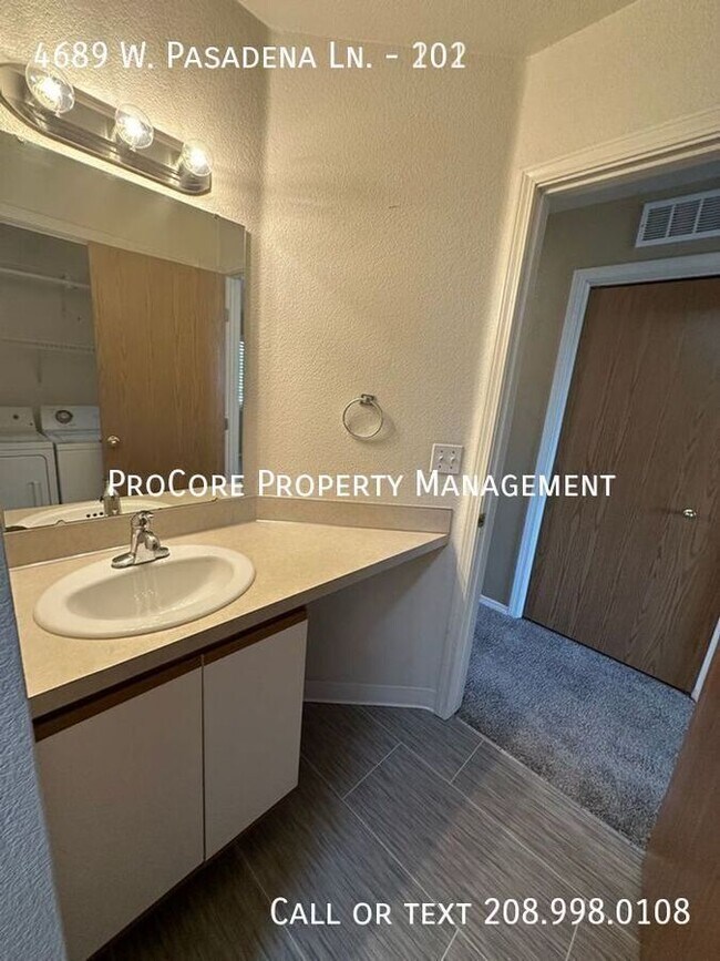 Foto del edificio - 2 Bedrooms, 2 Baths Ground Floor Unit in D...