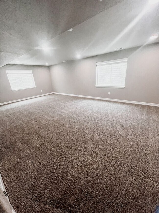 Foto del edificio - 4 Bedroom Ranch in Windsor