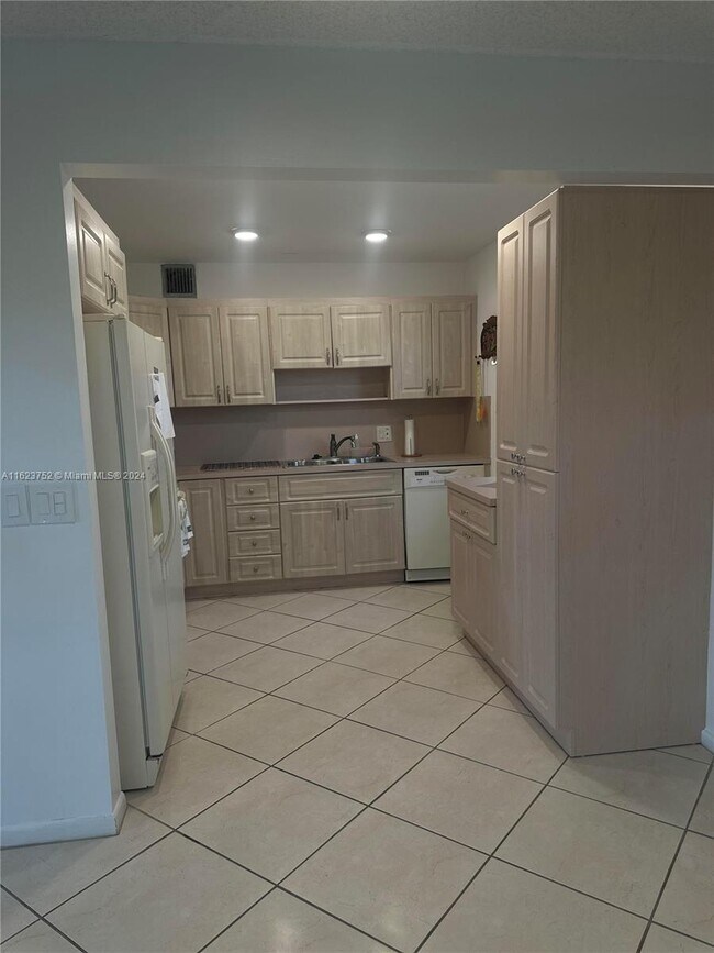 Foto del edificio - 850 SW 133rd Terrace