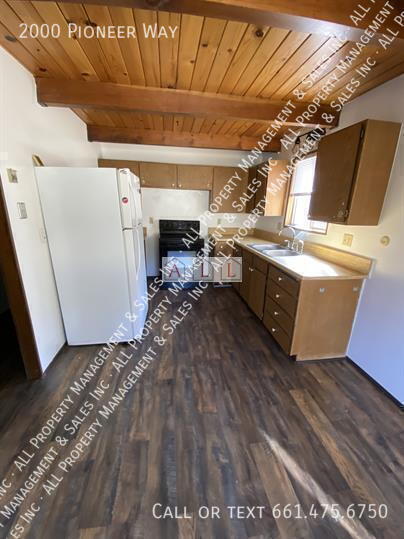 Foto del edificio - 2000 Pioneer Way