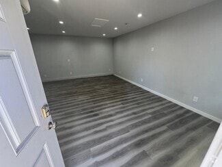 Building Photo - 6527 Gaviota Ave