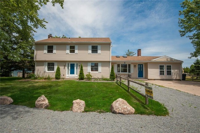 Foto del edificio - 37 Newport Ln