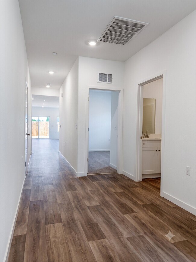 Foto del edificio - 3323 N Contessa Ave