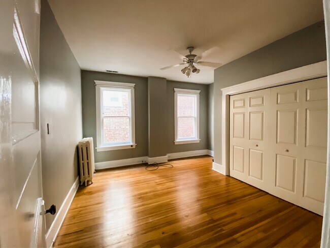 Building Photo - 2602 Hanover Ave