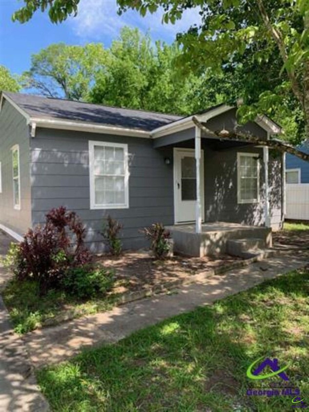 Primary Photo - 716 Cornelia Dr