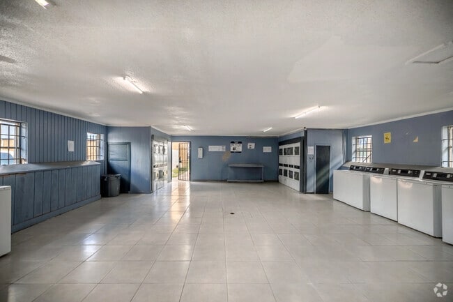 Centro de lavandería - Raghu Apartments In Spring Branch