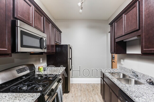 Photo - 909 Massachusetts Ave Apartment