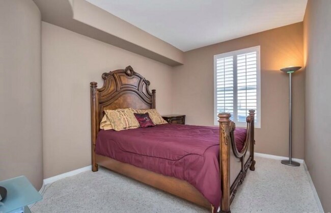 Foto del edificio - 12668 Chapman Ave