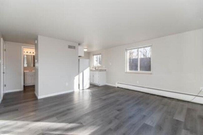 Foto del edificio - 670 Miller Ct