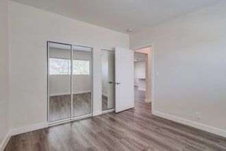 Interior Photo - 715 Marlborough Ave