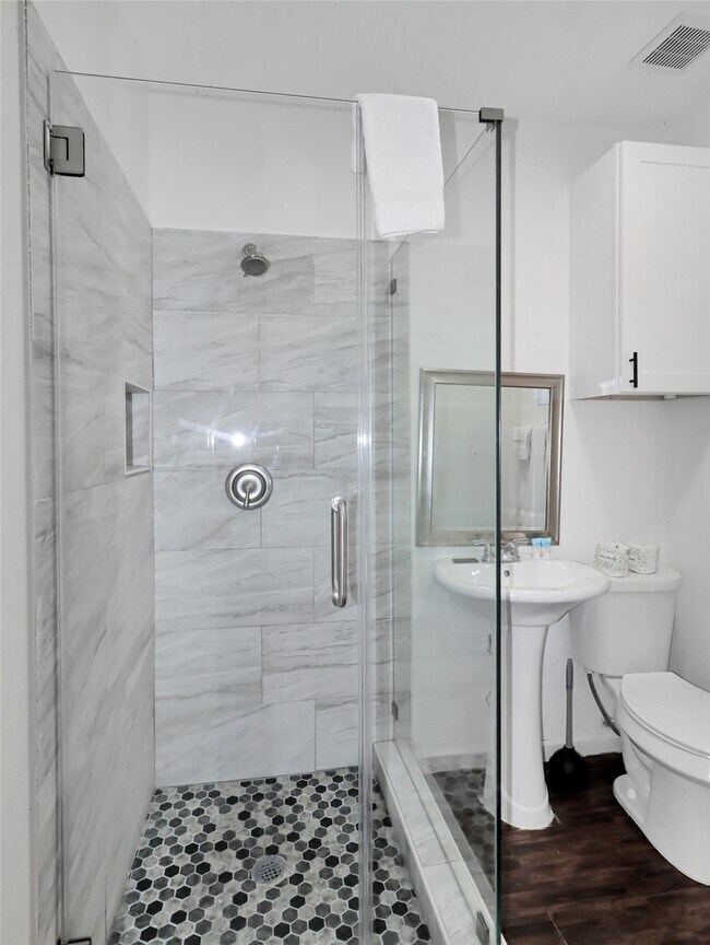 Foto del edificio - 1919 Avenue O