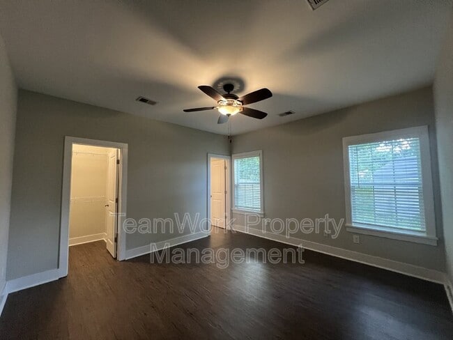 Building Photo - 1715 West Avalon Circle