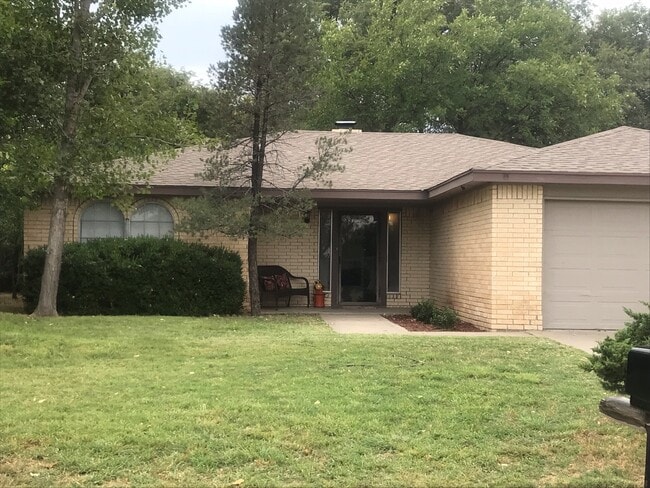 Building Photo - 6000 Chisholm Cir