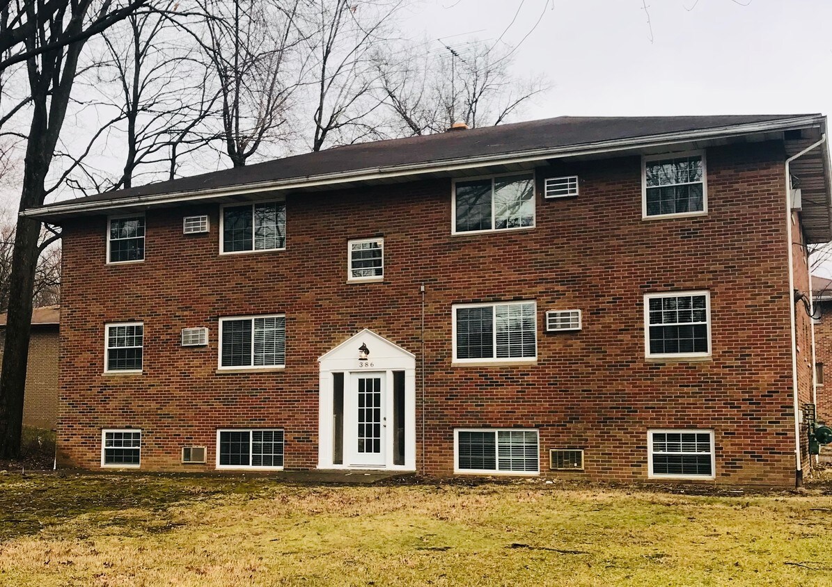 386 N Main St, Munroe Falls, OH 44262 Apartments in Munroe Falls, OH