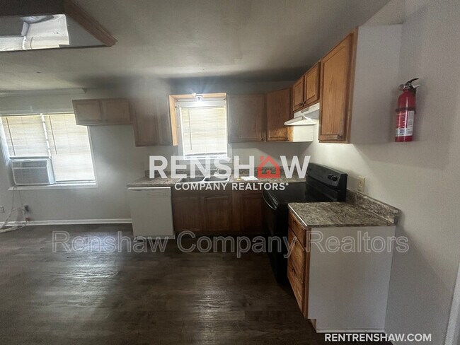 Foto del edificio - 65 Gus Pope Rd