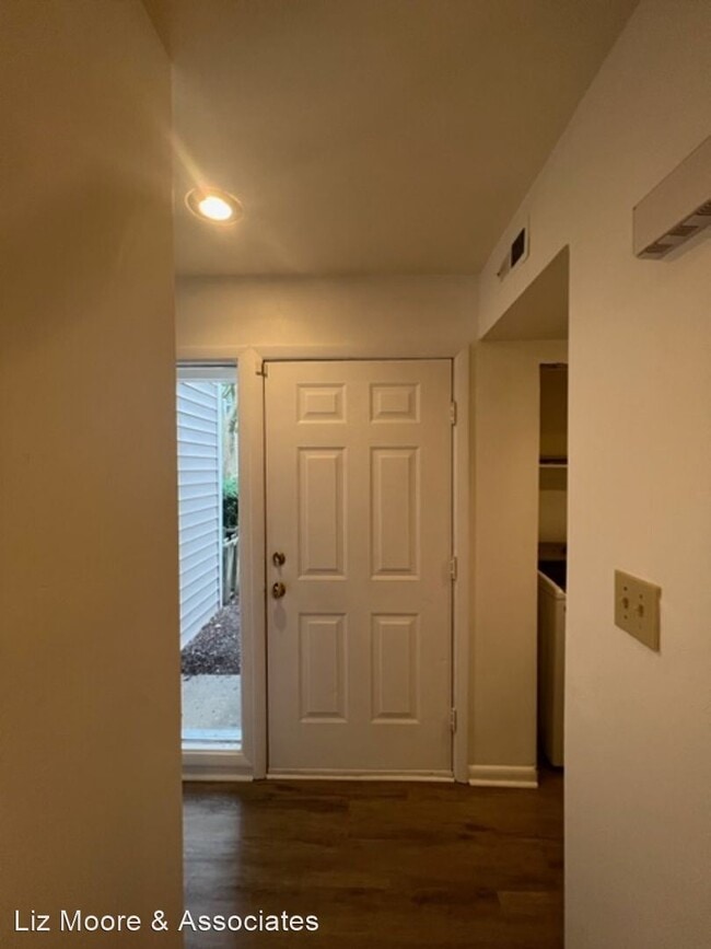 Building Photo - 3 br, 1.5 bath House - 3888 Staffordshire ...