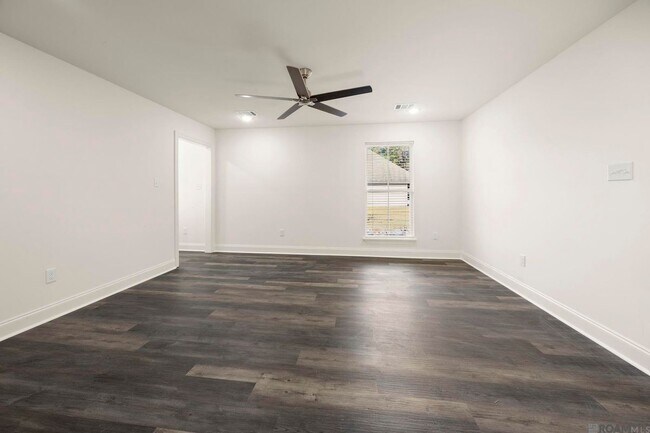 Foto del edificio - 38254 Shelby Dr