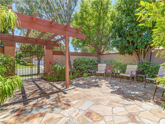 Building Photo - 5285 Pina