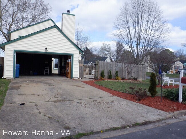 Building Photo - 3 br, 2 bath House - 1500 Newport Circle