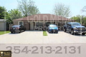 Building Photo - 1017 S 9th St