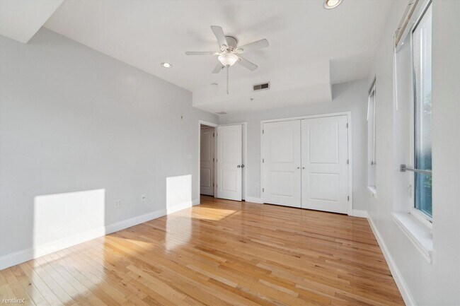 Building Photo - 2 br, 2 bath 4plex - 1921 N 18TH ST Unit C